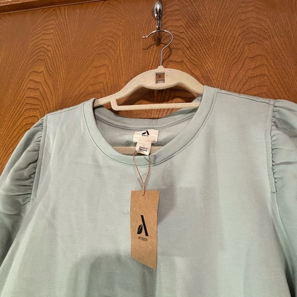 Amazon Women's Mint Green Sweatshirt - Picture 6 of 7